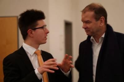 CDU-Geschftsfhrer Fabian Zahlecker im Gesprch mit Ansgar Lienert