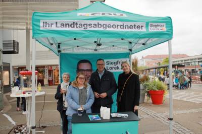 Christel Schwegler, Sandra Schmidgall-Appl, Siegfried Lorek und Nicole Ebner