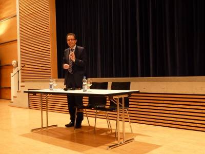 Georg Wacker kritisiert die grn-rote Bildungspolitik. 