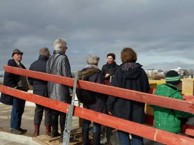 Mit Baubrgermeisterin Beatrice Soltys auf der Baustelle des F.3 Bads