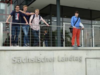 Die JU Fellbach vor dem Schsischen Landtag