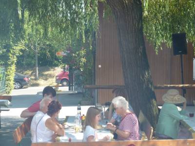 Gemtliche Runde bei heien Temperaturen. 