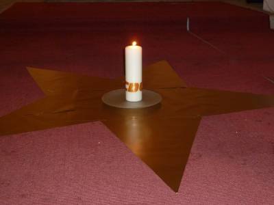 Die CDU-Kerze im Mittelpunkt.