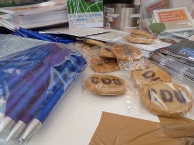 Kekse und Kulis ohne Ende