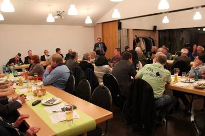 Etwa 60 Mitglieder waren zur Versammlung nach Oeffingen gekommen.